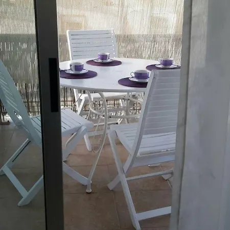 Semeli Apartment *